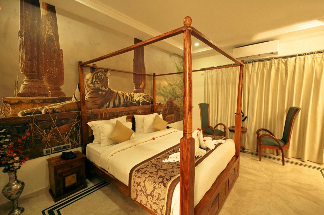 Clarks Safari Ranthambore Khilchīpur Exteriör bild